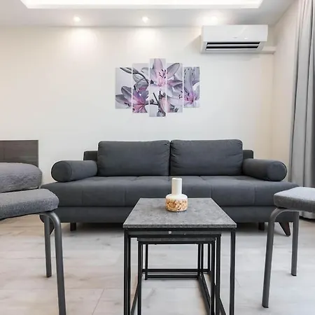 公寓 Sweet Tiny Center Space 瓦爾納